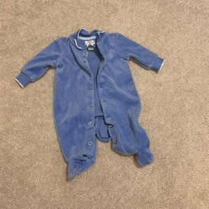 Chaps newborn velvet footie pyjamas